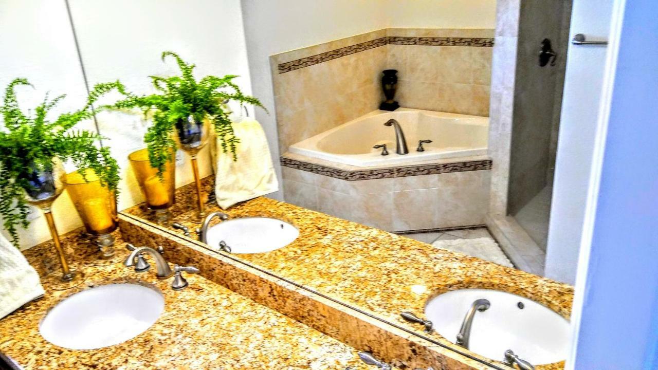 Mediterranean Three Story Beach Townhouse St. Pete Beach Exterior photo