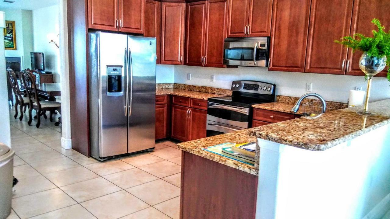 Mediterranean Three Story Beach Townhouse St. Pete Beach Exterior photo