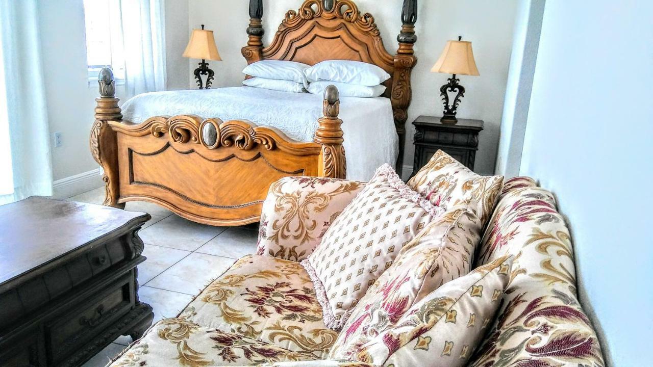 Mediterranean Three Story Beach Townhouse St. Pete Beach Exterior photo